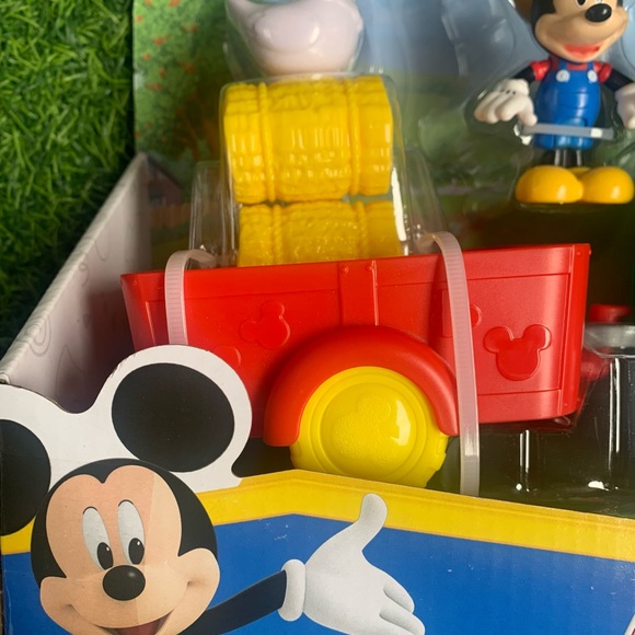 Disney Mickey Mouse Green Tractor with Red Trailer - Picture 7 of 7